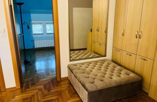 Cukarica Apartamento | Sweet loft in Zeleznik