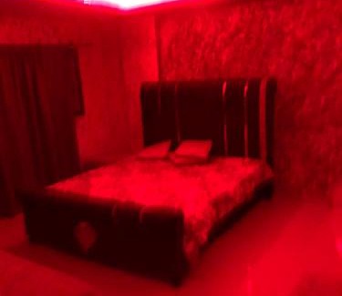 Gulberg Hotel | Sweet Moon