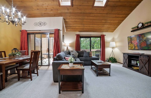 Sapphire Villa | Sweet Mountain Dreams of Sapphire Valley