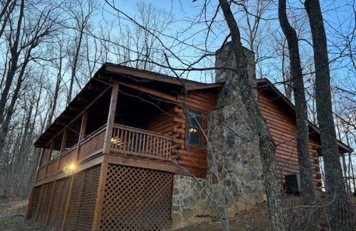 Stanardsville Cabina | Sweet Reunion | 2 Bed, 1 Bath