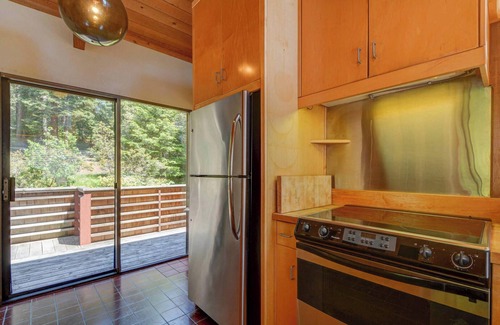 Sea Ranch Casa | Sweet Sea Ranch | Nestled in Redwood Forest