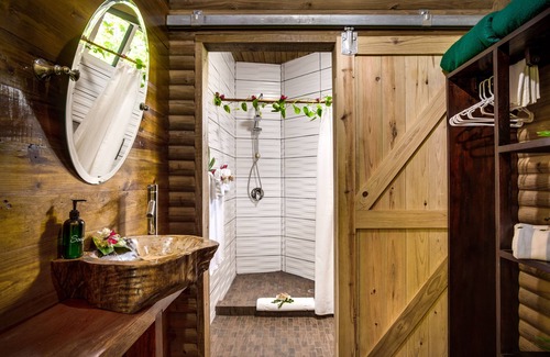 Negroman Cabina | Sweet Songs Jungle Lodge, a Muy’Ono Resort