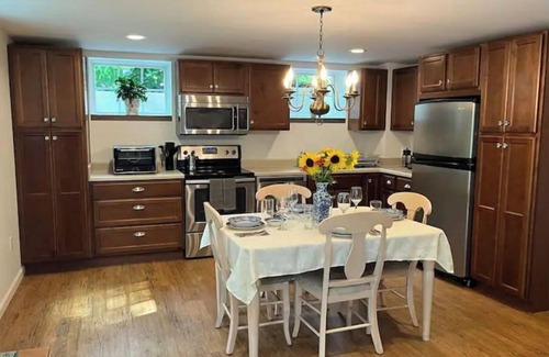 New Paltz Apartamento | Sweet spot studio on village outskirts