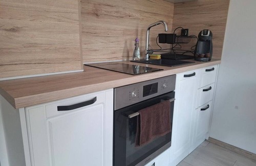Hristo Botev Apartamento | Sweet tiny house-central studio
