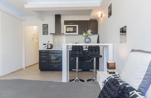 Faubourg-Raines Apartamento | SweetHome Dijon - Black & White