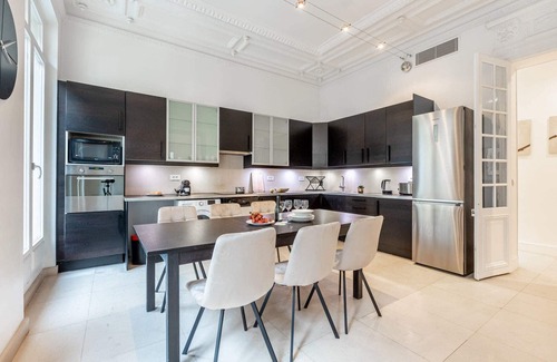 Champs-Elysees Apartamento | Sweett | Cerisoles IV