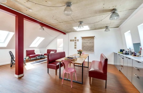 Quartier Saint-Georges Apartamento | Milan VI - Cuatro Habitaciones Piso, Capacidad 10
