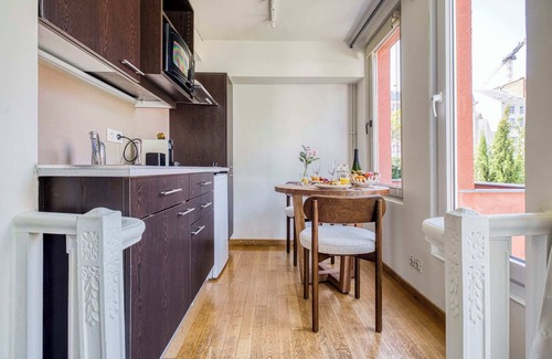 Upper Town Apartamento | Sweett | Studio with Garden View C-01