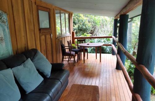 Upper Burringbar Casa | Sweetwater Cottage. A private mountain escape
