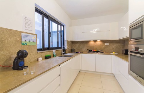 Swieqi Hotel | Villa Swieqi with shared room nb1