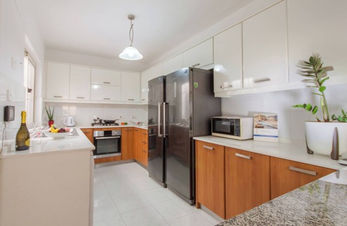 Swieqi Hotel | Villa Swieqi with shared rooms 8