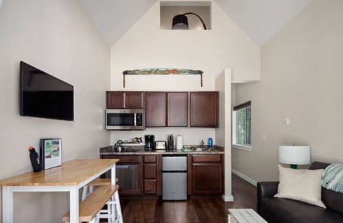 Columbia Falls Cabina | Swift Current at 406 Glacier Cabins