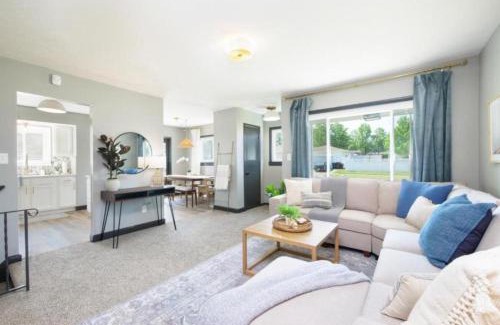 Parma Casa | Swim and Relax with a Pool Hot Tub and Renovated HomeHop