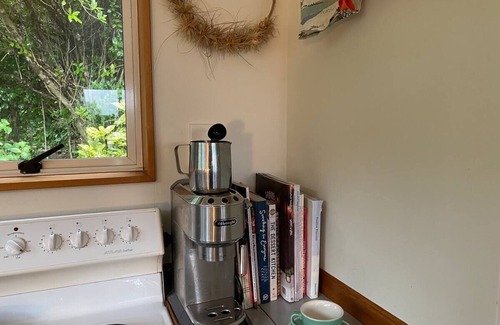 Saint Omer Casa | Sandy Bay Holiday Home, Kenepuru Sound