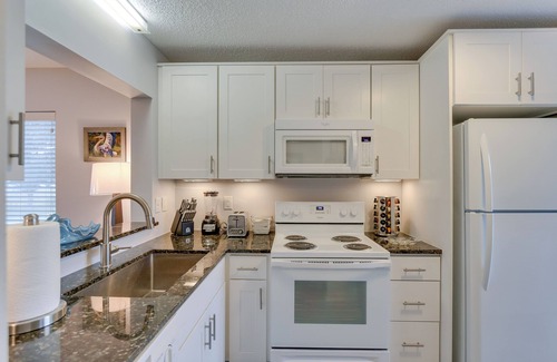 Oceanmarsh Subdivision Condominio | ¡NUEVO! Condominio de lujo frente al mar: jugar, nadar, relajarse!