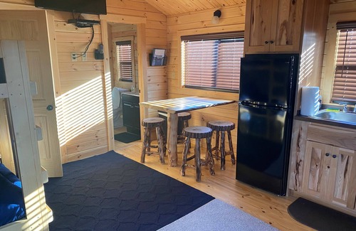 Scottsboro Cabina | SWIMBAIT CABIN