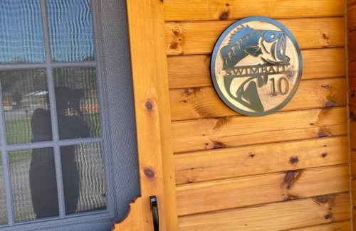 Scottsboro Cabina | SWIMBAIT CABIN