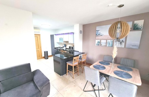 Cove Makarac (Milna) Apartamento | Swimming pool Apartment Noa, 400m to beach