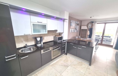Cove Makarac (Milna) Apartamento | Swimming pool Apartment Noa, 400m to beach