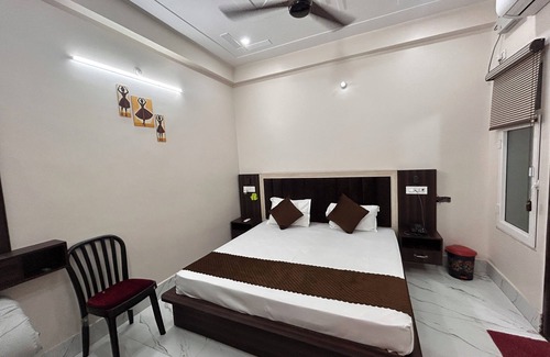 Puri Hotel | Swimming Pool Hotel G resort Near temple