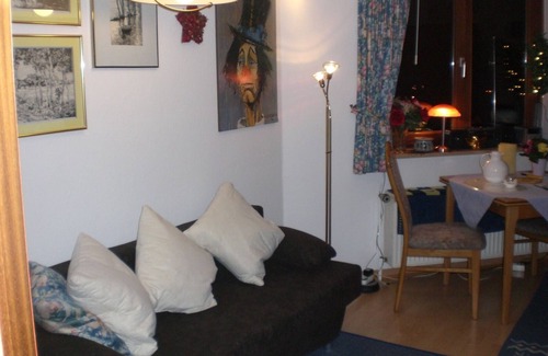 Ronnau Apartamento | Piscina, sauna, acogedora y pequeña