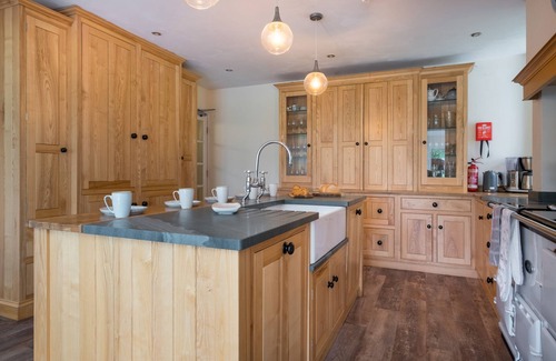 Keswick Casa | SWINSIDE LODGE, pet friendly, character holiday cottage in Keswick