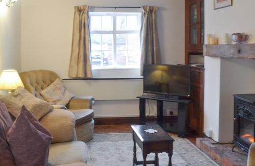 Alrewas Casa | Swiss Cottage - E5375