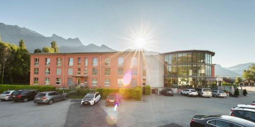 Maienfeld Hotel | Swiss Heidi Hotel