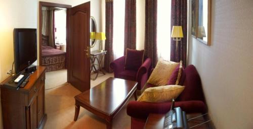 Lviv City Center Hotel | Swiss Hotel