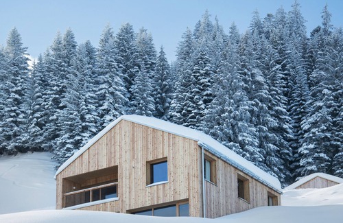 Monthey Hotel | Swisscabin