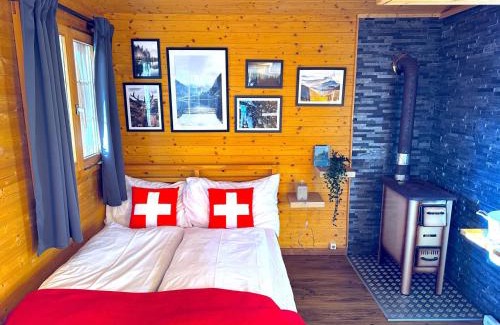 Sigriswil Casa | SwissHut Idyllic Farm Cabin - Chalet Grabenmuhle 2