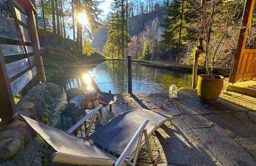 Sigriswil Casa | SwissHut Idyllic Farm Cabin - Chalet Grabenmuhle 2