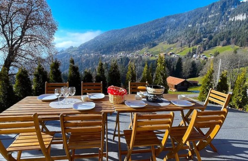 Bangerten Chalet De Esquí | SwissHut Modern Chalet with Spa - Chalet Beunden