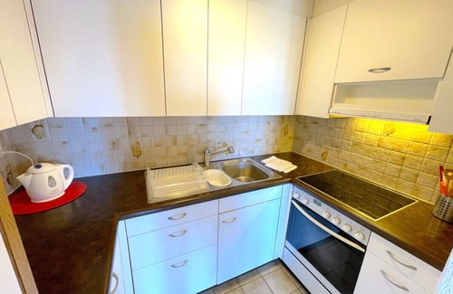 Goldiwil Apartamento | SwissHut Stunning Views Alps & Lake - Apart. Ringold Down