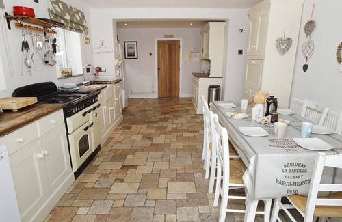 Horton Casa | Swn Y Mor in the beautiful Swansea