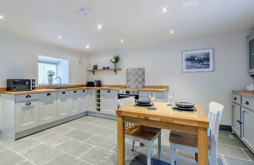 High Peak Cabaña | Sycamore Cottage at Naze Farm
