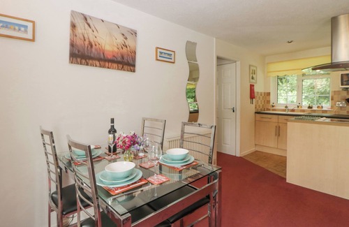 Liskeard Cabaña | SYCAMORES, family friendly, with a garden in Liskeard