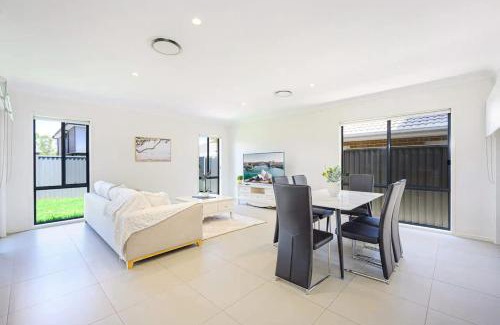 Cobbitty Casa | Sydney Cobbitty 4bed house,close Oran Park