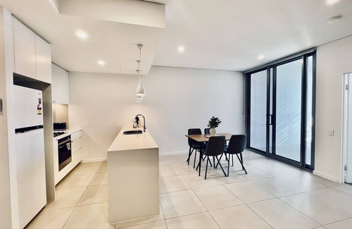 Strathfield Apartamento | Sydney One Bedroom Apartment Close to Train st. Free Parking