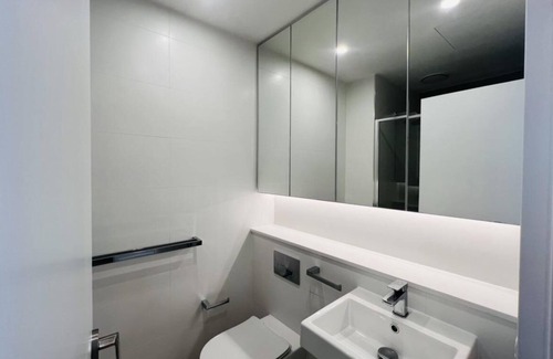 Strathfield Apartamento | Sydney One Bedroom Apartment Close to Train st. Free Parking