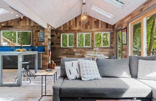 Guerneville Cabina | Sydney's Retreat: Treetop Paradise! Enchanting & Stylish! HtTb/Pup/WiFi