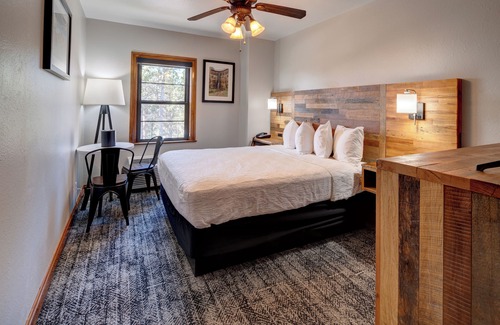 Custer Cabina | Sylvan Lake Lodge at Custer State Park Resort