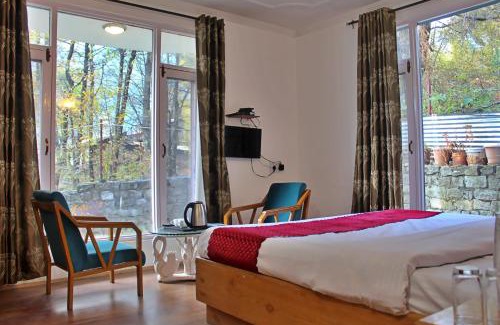 Bashisht Cama Y Desayuno | Sylvan Woods Cottage
