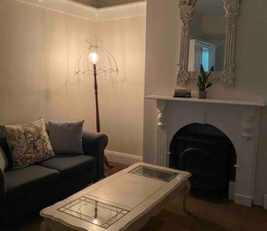 Invermay Apartamento | Sylvester’s on Lamont. Arty in Invermay.