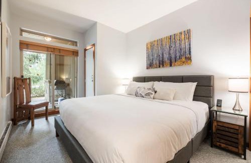 Village North Apartamento | Symphony by Outpost Whistler