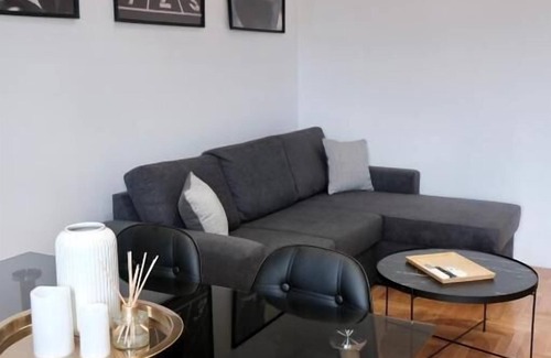 Piraeus Hotel | SynPiraeus Apartments & Studios