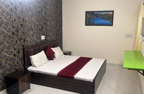 Mathura Hotel | Syrus Hotel
