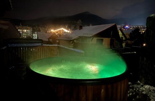 Karpacz Chalet De Esquí | Szafranowe Wzgórze II-Dom z parkingiem, Sauna, zew Jacuzzi