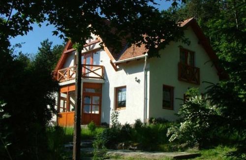 Erdobenye Apartamento | Szarvas Panzió