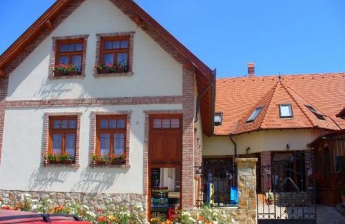 Berkenye Cama Y Desayuno | Szent Anna Étterem és Panzió